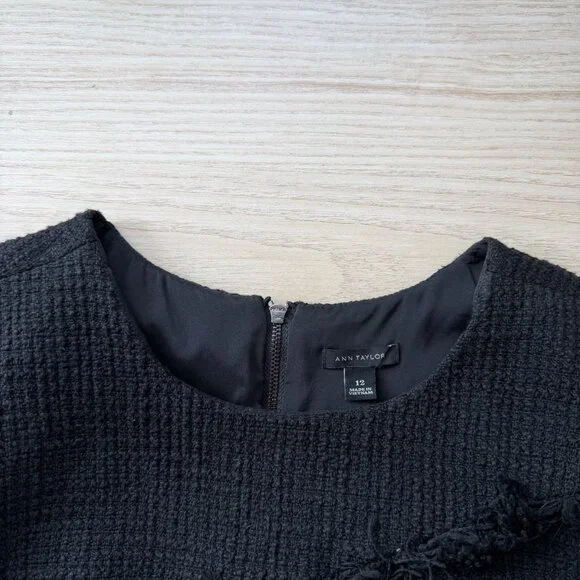 Ann Taylor Sheath Dress Size 12 Black Boucle Yarn Fringe Textured Tweed Black - Picture 6 of 8